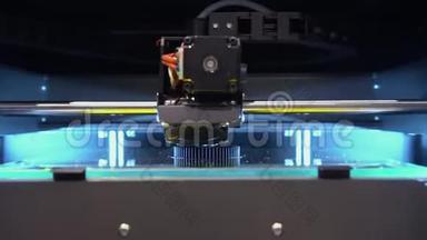 3D打印机电子机器人生产时间的推移